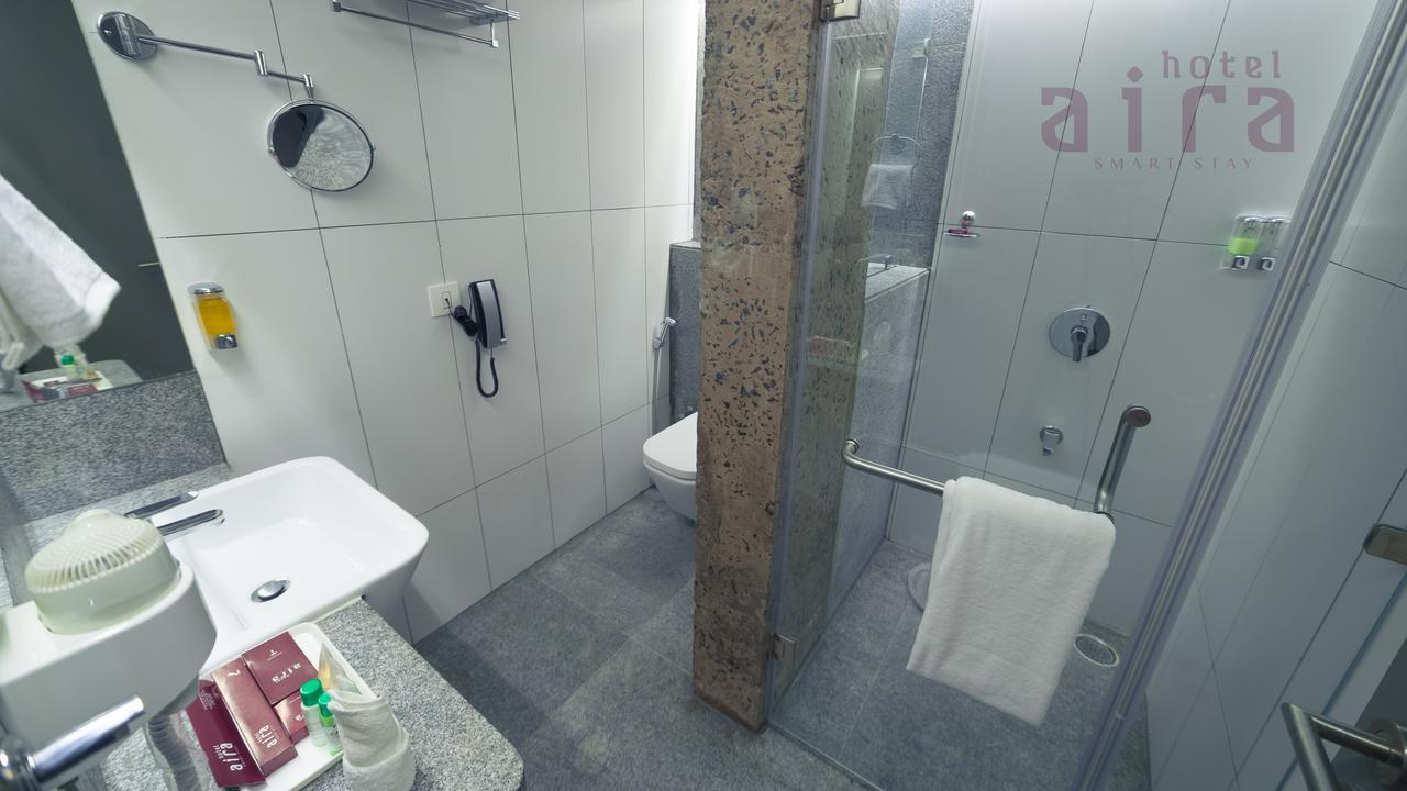 Hotel Aira Vijayawāda Esterno foto