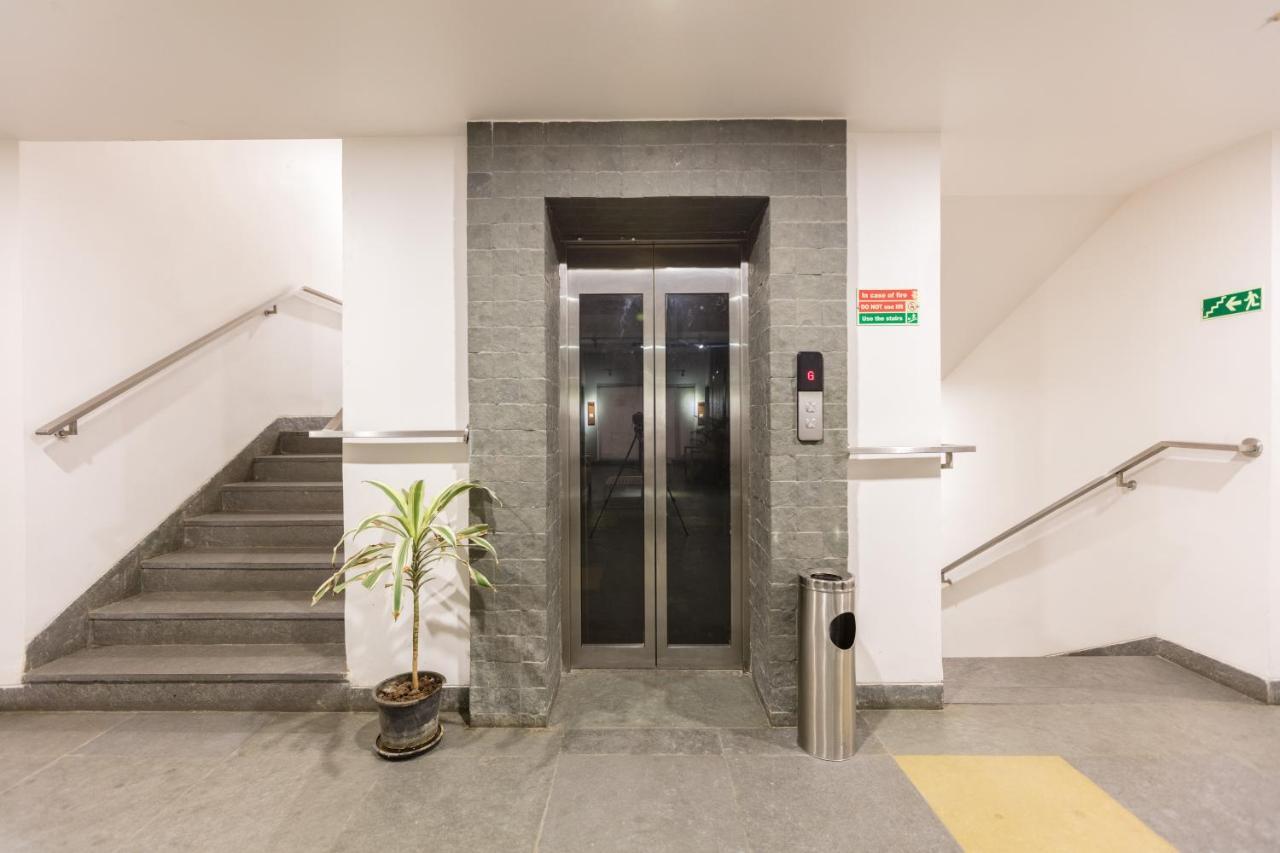 Hotel Aira Vijayawāda Esterno foto